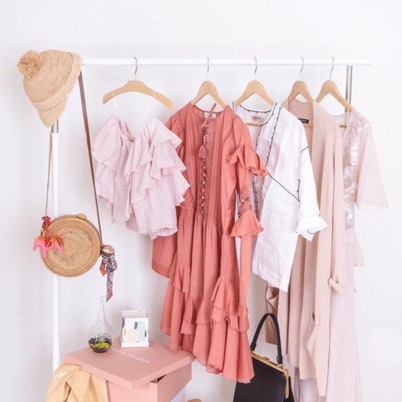 Meet your Posher, Ursulla - Picture 2 of 4